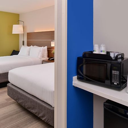 Holiday Inn Express & Suites Alachua - Gainesville Area By Ihg Exterior photo